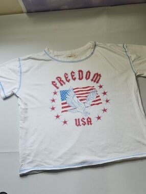 White Short Sleeve Tee - L With Patriotic Graphic In Time For July 4th! 🎇